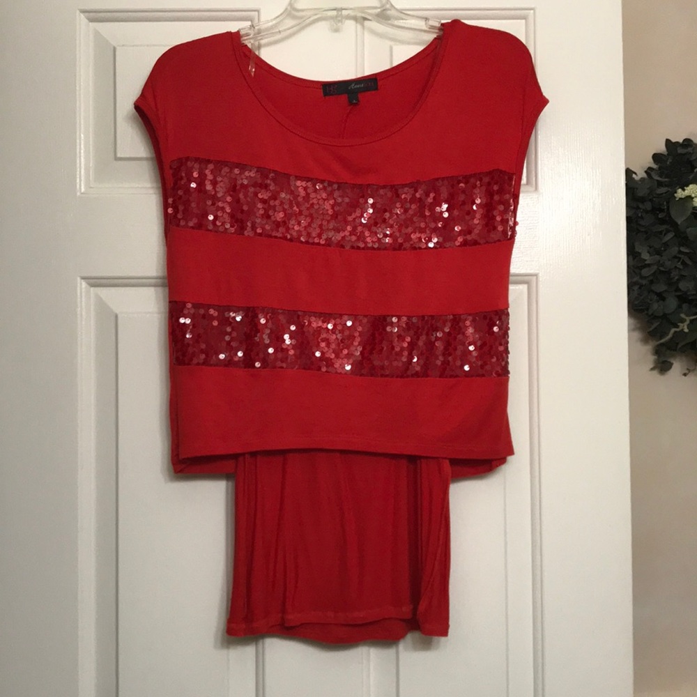 Red blouse - Picture 2 of 7